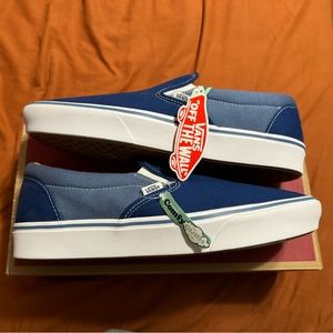 Brand new men’s vans comfy Cush slip ons size 12
